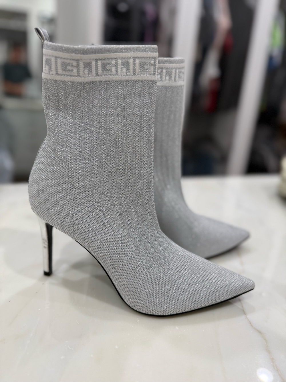 Guess Dallyce Pointy Toe Booties